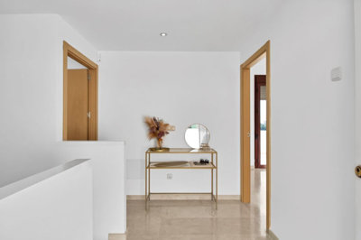 b98le8d7m9k3degpefzhs0lif8u4xzvzhwxtmggyekxx9