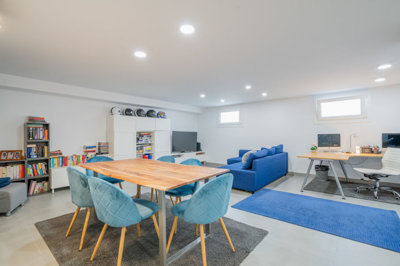 b98le8d7m9k3degpefzhs0lif8u4xzvzhwxtmggyekxx9