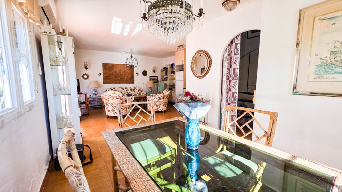 Image No.14-2 Bed Townhouse for sale