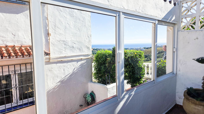 Image No.18-2 Bed Townhouse for sale