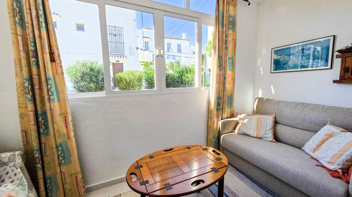 Image No.19-2 Bed Townhouse for sale