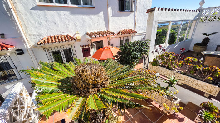 Image No.31-2 Bed Townhouse for sale