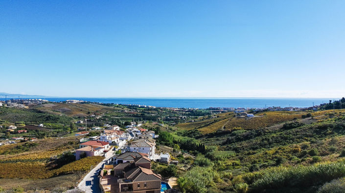 Image No.32-2 Bed Townhouse for sale