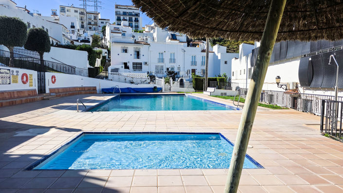 Image No.10-2 Bed Townhouse for sale