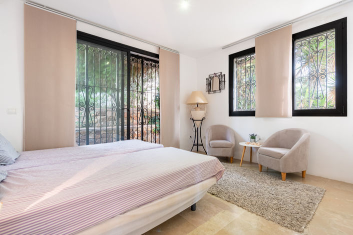 Image No.10-3 Bed Villa for sale