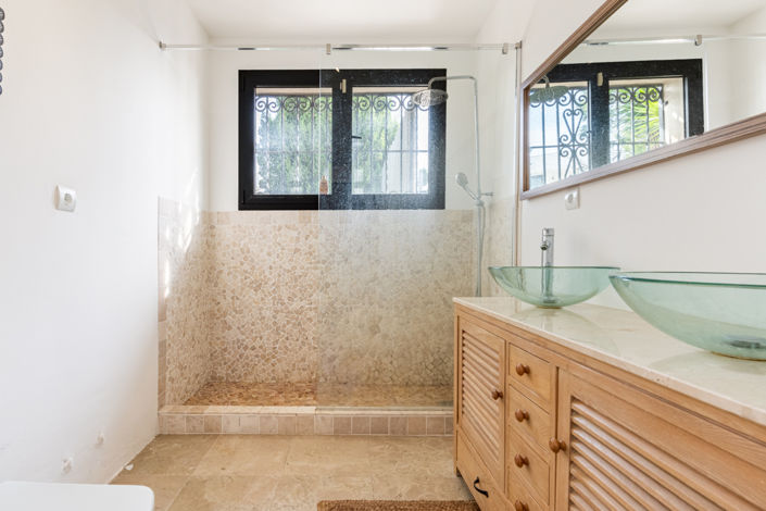 Image No.12-3 Bed Villa for sale