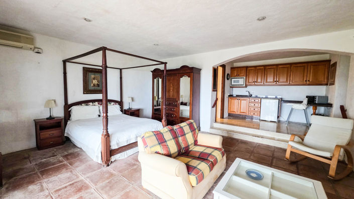 Image No.42-5 Bed Villa for sale