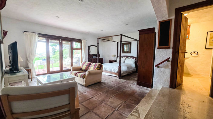 Image No.43-5 Bed Villa for sale