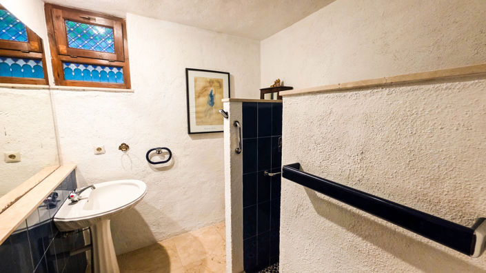 Image No.49-5 Bed Villa for sale