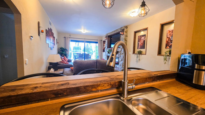 Image No.14-2 Bed Property for sale