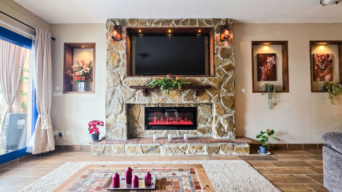 Image No.10-2 Bed Property for sale