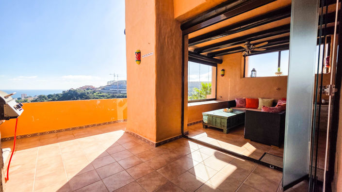 Image No.12-2 Bed Property for sale