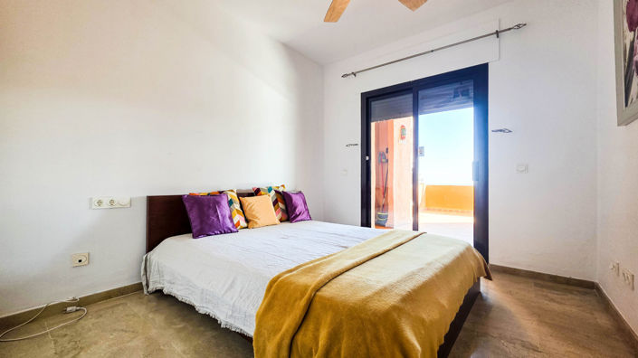 Image No.14-2 Bed Property for sale