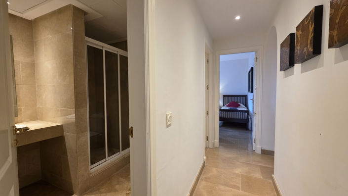 Image No.11-3 Bed Property for sale