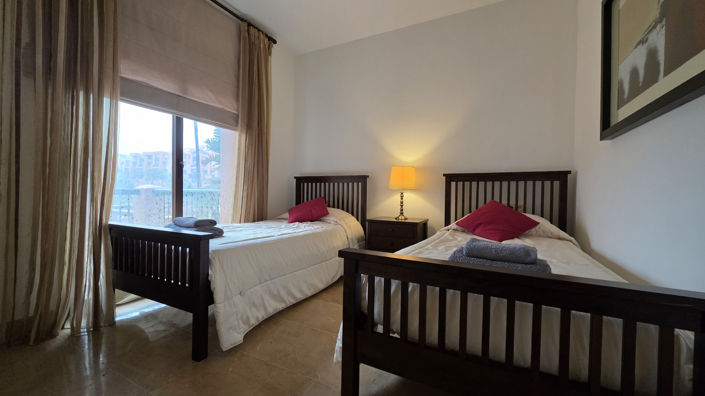 Image No.13-3 Bed Property for sale