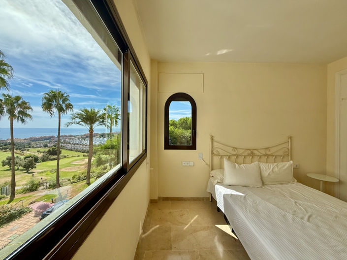 Image No.15-3 Bed Apartment for sale