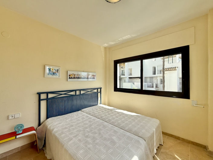 Image No.24-3 Bed Apartment for sale