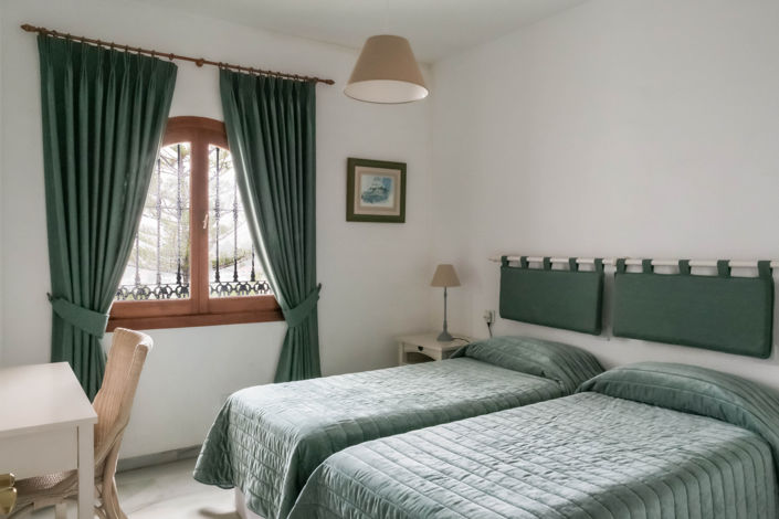 Image No.27-3 Bed Townhouse for sale