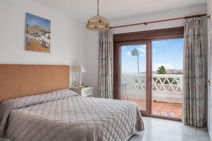 Image No.34-3 Bed Townhouse for sale