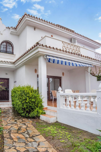 Image No.45-3 Bed Townhouse for sale