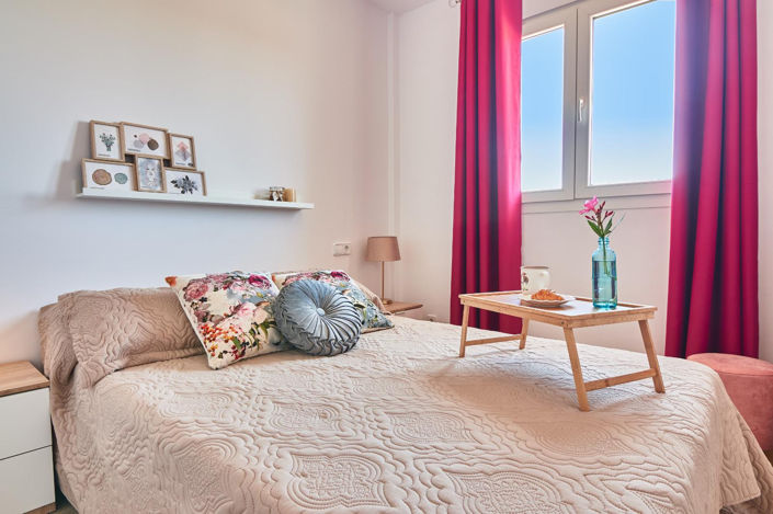 Image No.3-2 Bed Property for sale