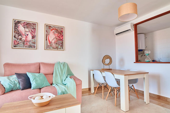 Image No.8-2 Bed Property for sale