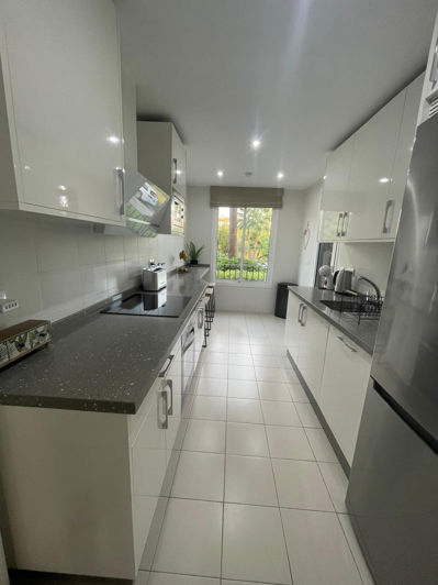 Image No.39-3 Bed Property for sale