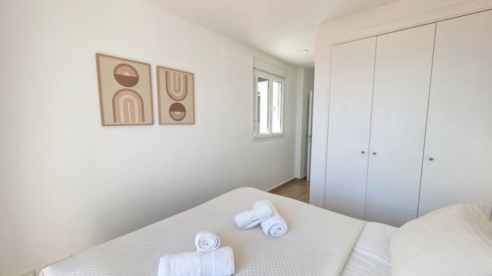 Image No.18-2 Bed Apartment for sale
