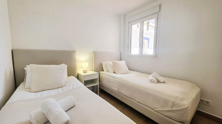 Image No.25-2 Bed Apartment for sale