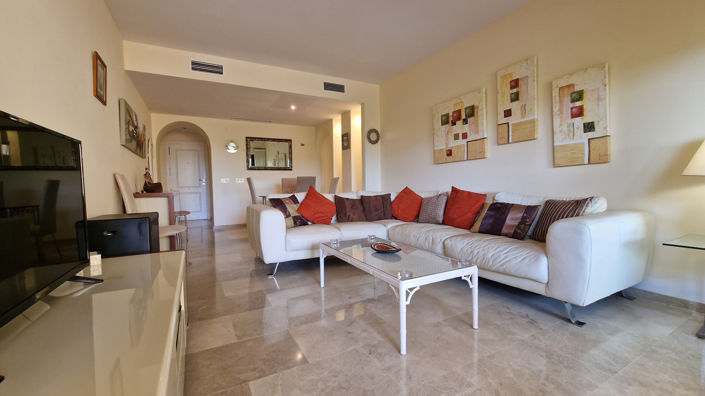Image No.10-3 Bed Property for sale