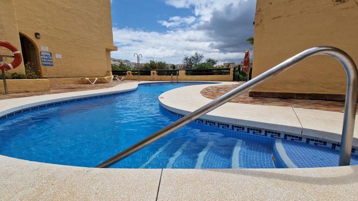 Image No.16-3 Bed Property for sale