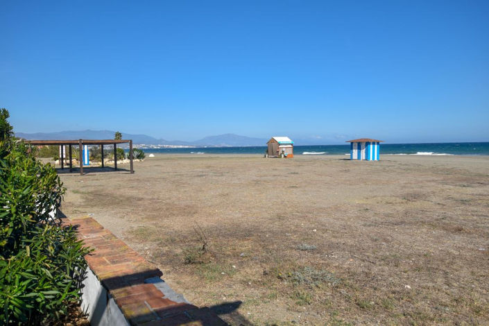 Image No.27-3 Bed Property for sale