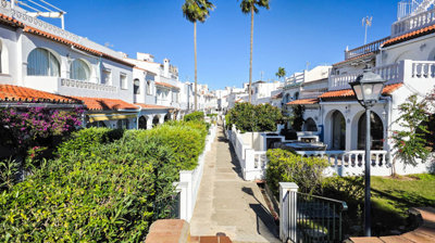 b98le8d7m9k3degpefzhs0lif8u4xzvzhwxtmggyekxx9