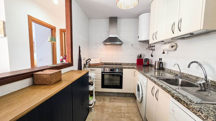 Image No.4-2 Bed Property for sale