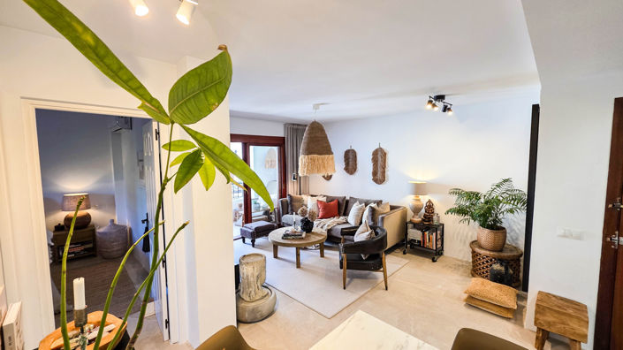 Image No.10-1 Bed Apartment for sale