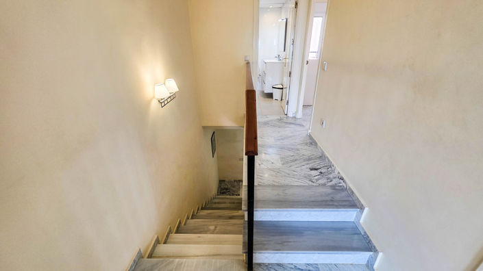 Image No.27-3 Bed Townhouse for sale