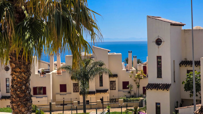 Image No.12-2 Bed Property for sale