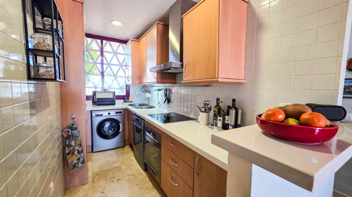 Image No.19-2 Bed Property for sale