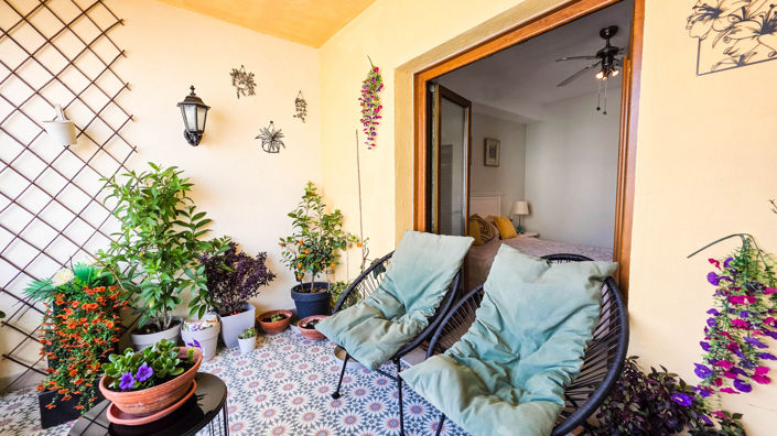 Image No.11-3 Bed Property for sale