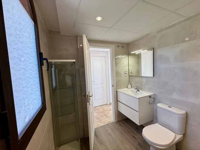 Image No.23-3 Bed Property for sale