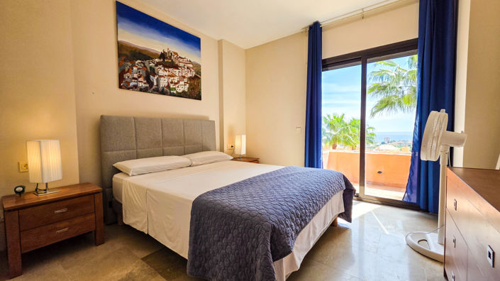 Image No.22-3 Bed Apartment for sale