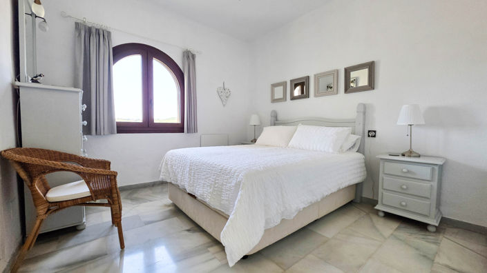 Image No.28-3 Bed Townhouse for sale