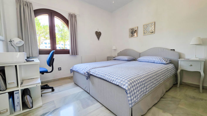 Image No.29-3 Bed Townhouse for sale