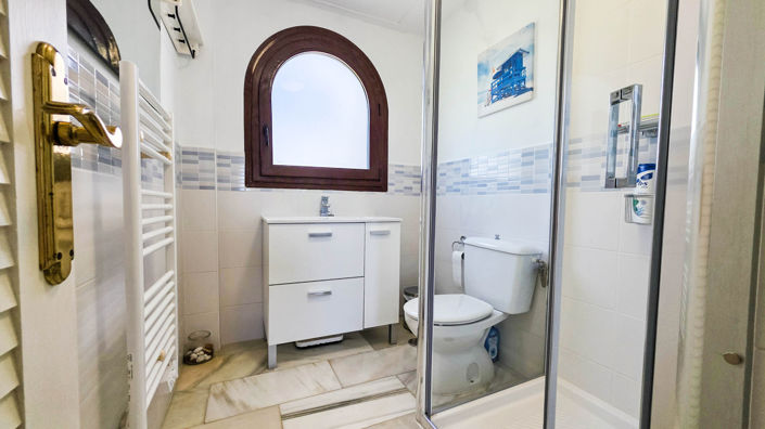 Image No.30-3 Bed Townhouse for sale