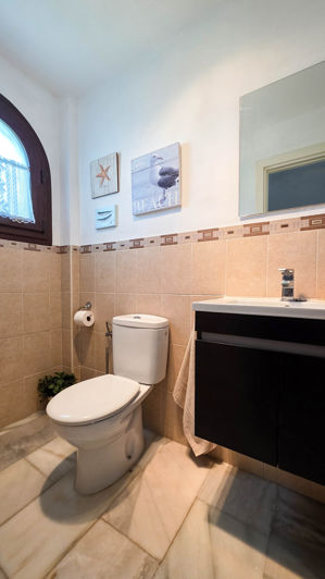 Image No.33-3 Bed Townhouse for sale