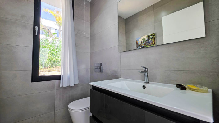 Image No.19-3 Bed Villa for sale
