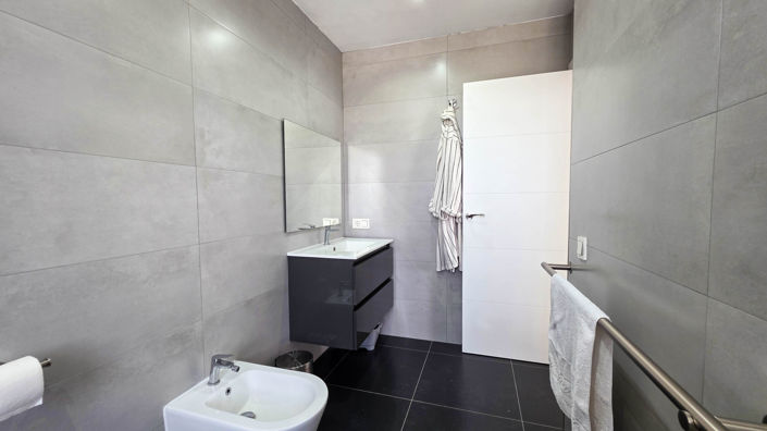 Image No.21-3 Bed Villa for sale