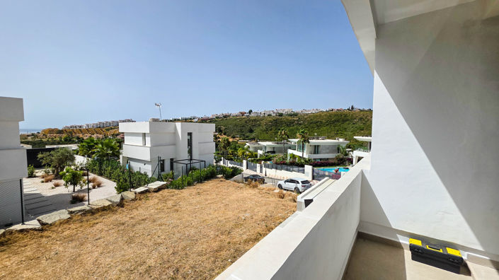 Image No.24-3 Bed Villa for sale