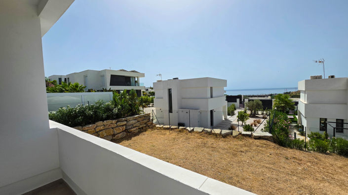 Image No.28-3 Bed Villa for sale