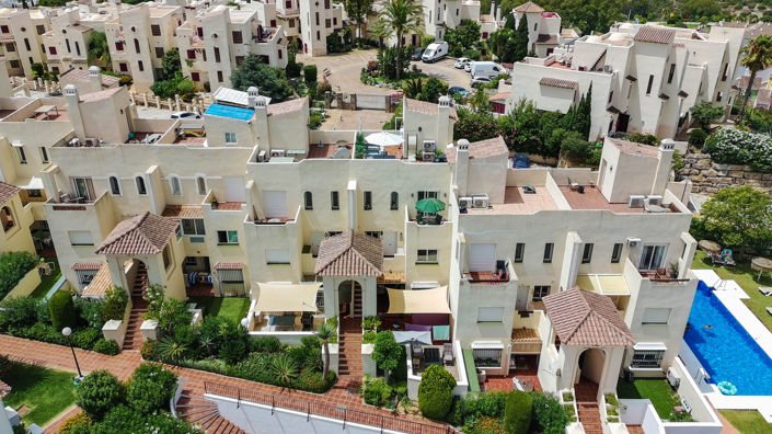 Image No.16-3 Bed Property for sale